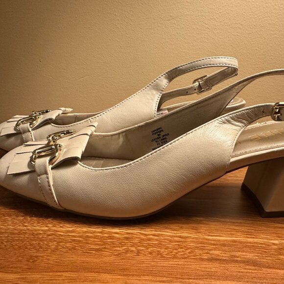 Anne Klein Cream Slingback Block Heel Shoes Size 9 – Gold Bit & Fringe Detail - Picture 1 of 4